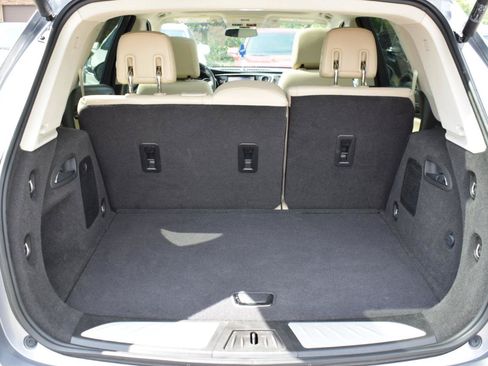 Used 2020 Buick Envision Essence w/ Experience Buick Package FWD image 39