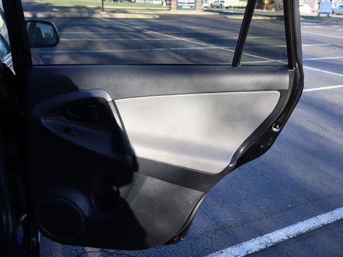 Used 2012 Toyota RAV4 FWD w/ Value Pkg image 25