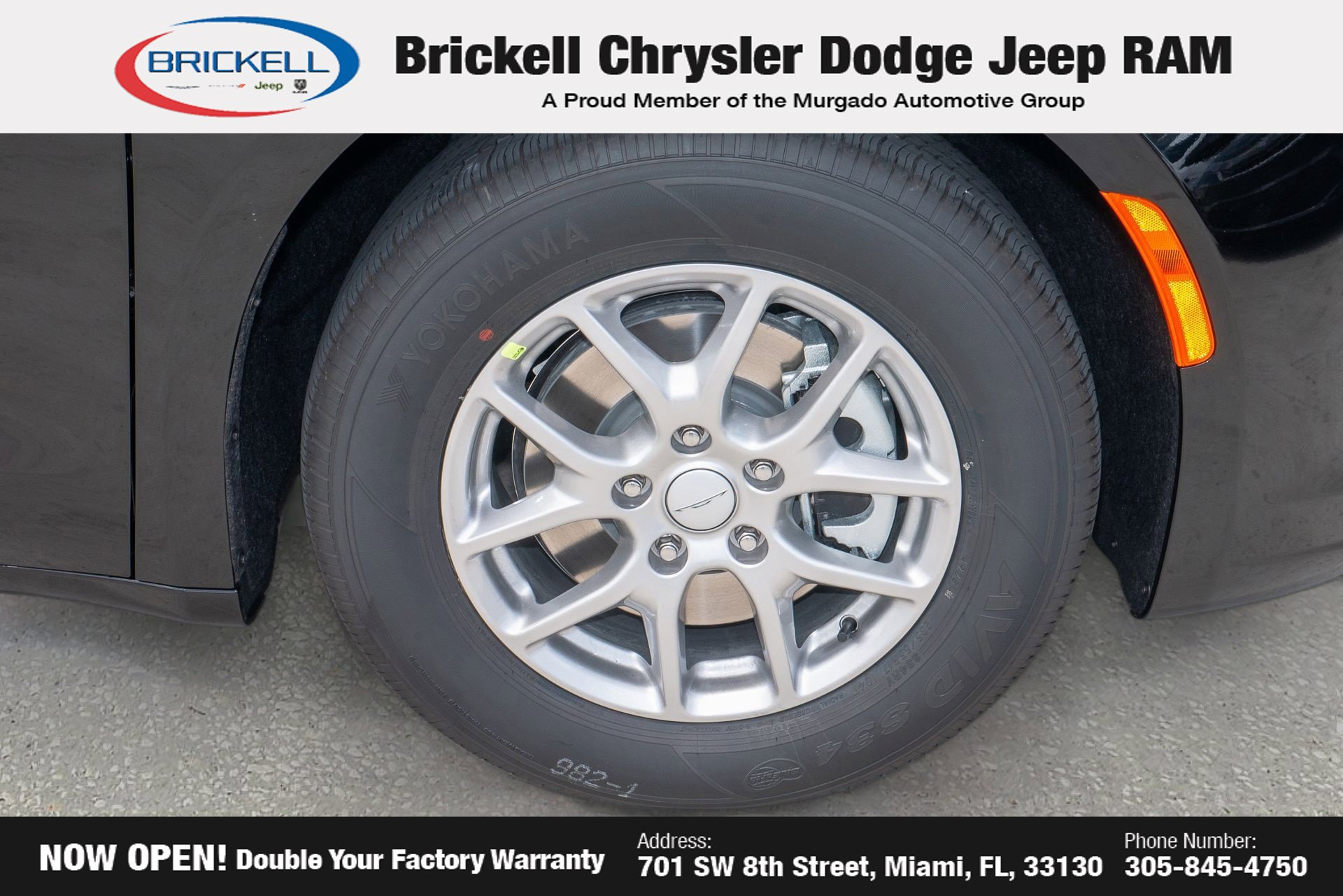 New 2027 Chrysler Pacifica Select FWD image 39