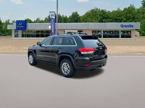 Used 2018 Jeep Grand Cherokee Laredo AWD/4WD image 9