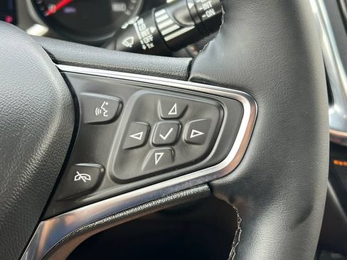 Used 2024 Chevrolet Equinox Premier AWD/4WD image 23