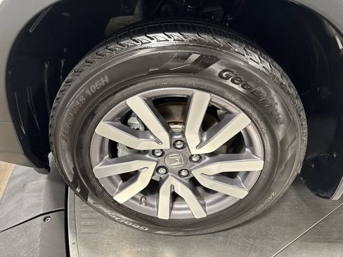 Used 2021 Honda Pilot EX-L image 2