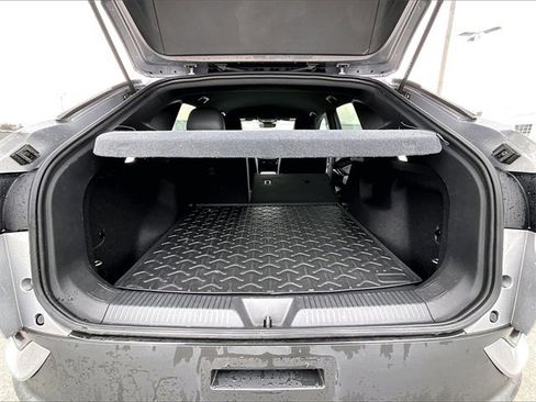 Used 2023 Volkswagen ID.4 Pro image 22