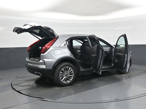Used 2024 Cadillac XT4 Premium Luxury image 46