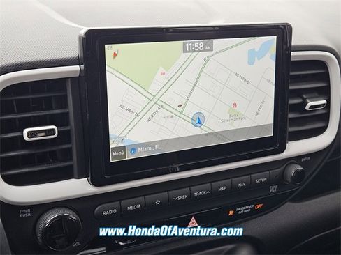 Used 2022 Hyundai Venue Limited image 14