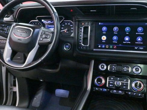Used 2021 GMC Yukon XL Denali w/ Denali Premium Package RWD image 27