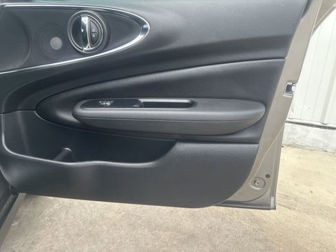 Used 2016 MINI Cooper Clubman image 17