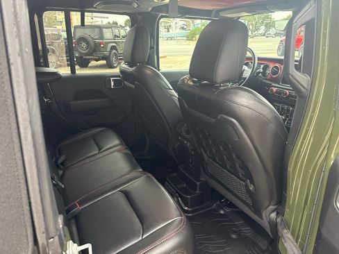 Used 2021 Jeep Wrangler Unlimited Rubicon image 11