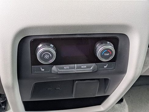 Used 2024 GMC Acadia Denali w/ Super Cruise Package image 13