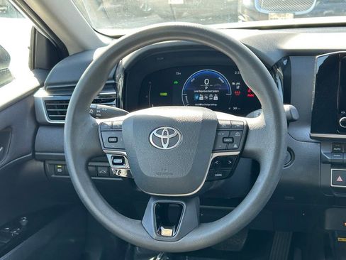 Certified 2025 Toyota Camry LE FWD image 37