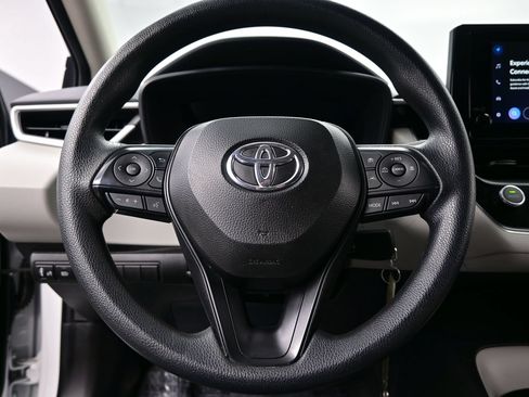 Used 2026 Toyota Corolla LE FWD image 21