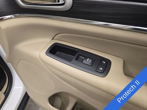 Used 2021 Jeep Grand Cherokee Limited w/ Luxury Group II AWD/4WD image 10