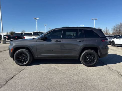 New 2026 Jeep Grand Cherokee Altitude RWD image 3