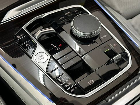 New 2026 BMW X5 xDrive50e w/ M Sport Package image 17