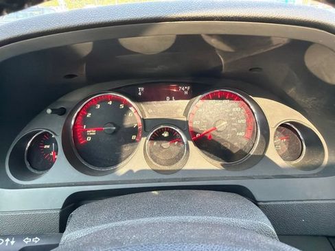 Used 2011 GMC Acadia SLT AWD/4WD image 10