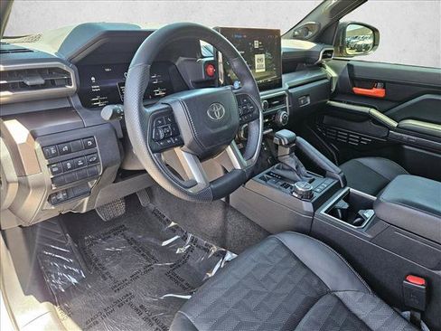 Used 2025 Toyota 4Runner TRD Off-Road Premium w/ Tow Technology Package AWD/4WD image 11