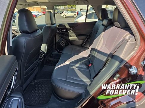 Used 2025 Subaru Outback Limited AWD/4WD image 16