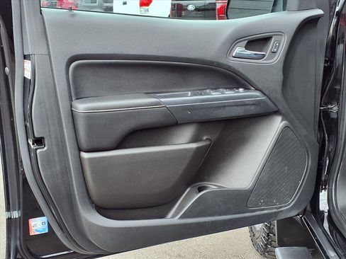 Used 2022 GMC Canyon AT4 image 26