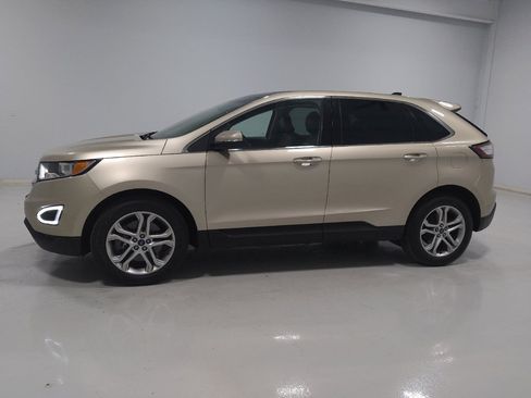 Used 2017 Ford Edge Titanium w/ Equipment Group 301A AWD/4WD image 2