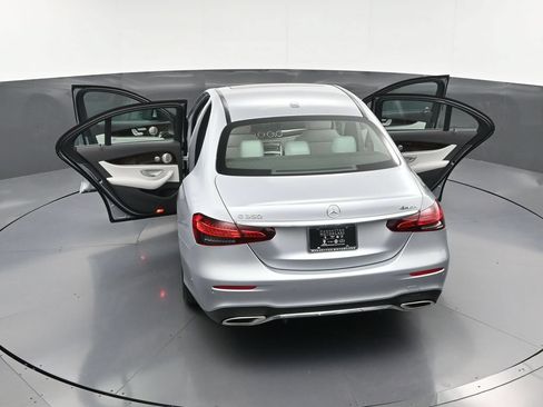 Used 2023 Mercedes-Benz E 350 4MATIC Sedan image 37