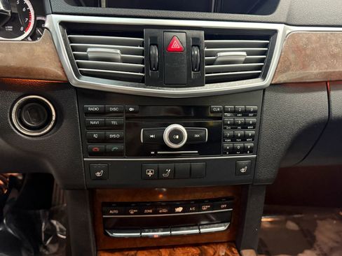 Used 2011 Mercedes-Benz E 350 Sedan image 32