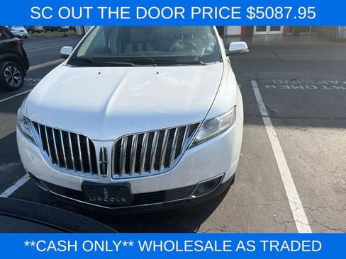 Used 2015 Lincoln MKX AWD w/ Equipment Group 102A image 2