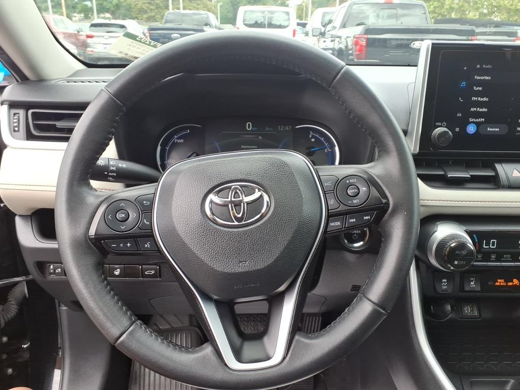 Used 2024 Toyota RAV4 XLE w/ Convenience Package AWD/4WD image 30