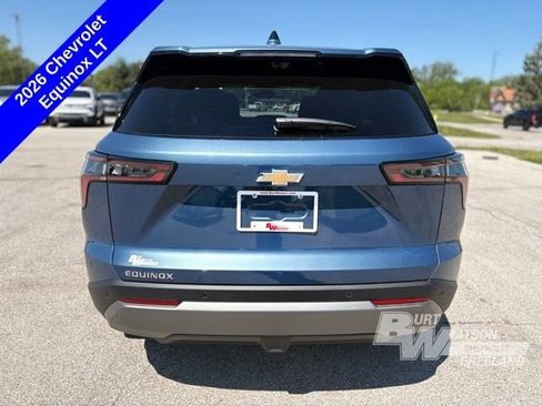New 2026 Chevrolet Equinox LT w/ Convenience Package II FWD image 5