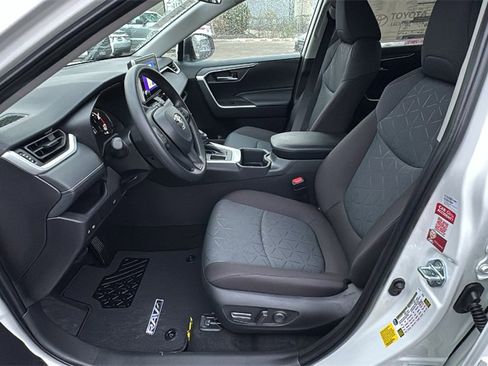 New 2025 Toyota RAV4 XLE image 18