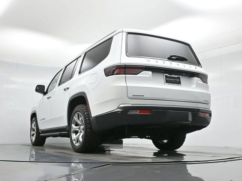 Used 2022 Jeep Wagoneer Series II image 51