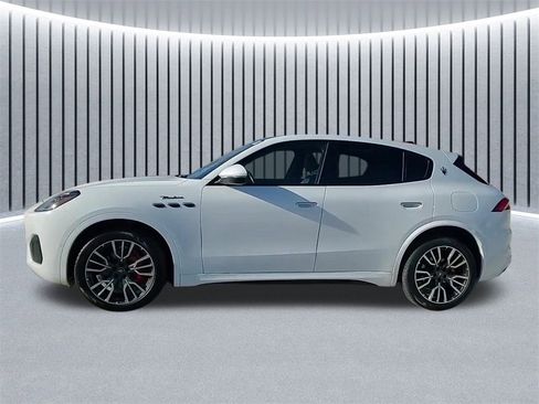 Certified 2023 Maserati Grecale Modena image 6