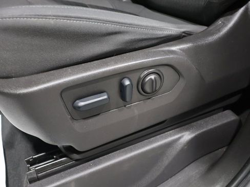 Used 2022 GMC Sierra 1500 Elevation image 15