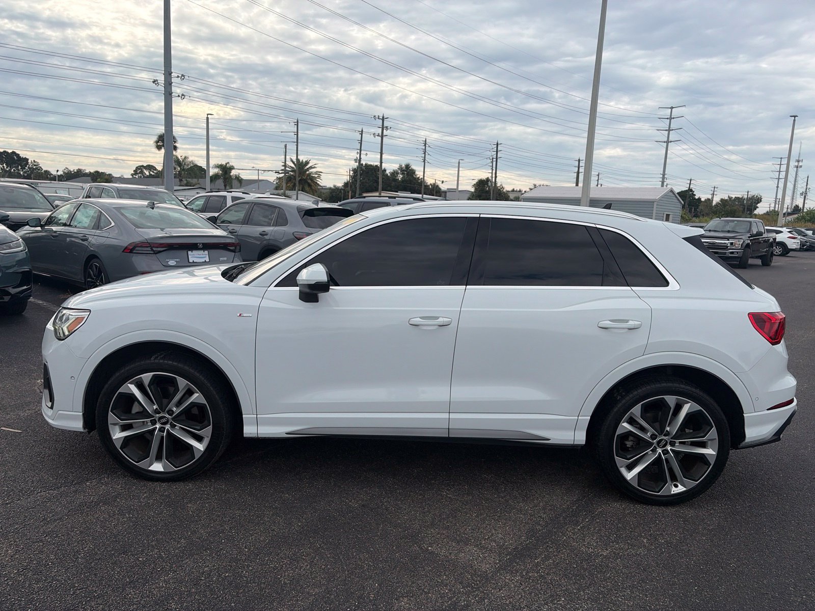 Used 2020 Audi Q3 2.0T Prestige AWD/4WD image 4