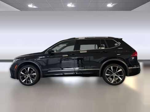 Used 2022 Volkswagen Tiguan SEL R-Line AWD/4WD image 2