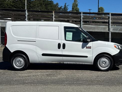 Used 2021 RAM ProMaster City Tradesman FWD image 3