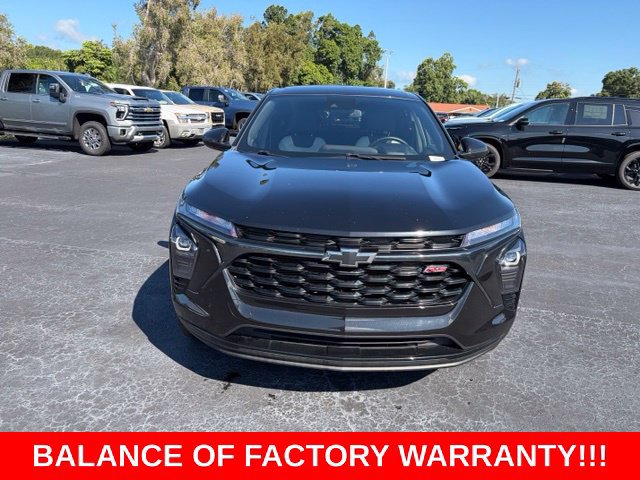 Used 2024 Chevrolet Trax RS w/ Driver Confidence Package FWD image 2