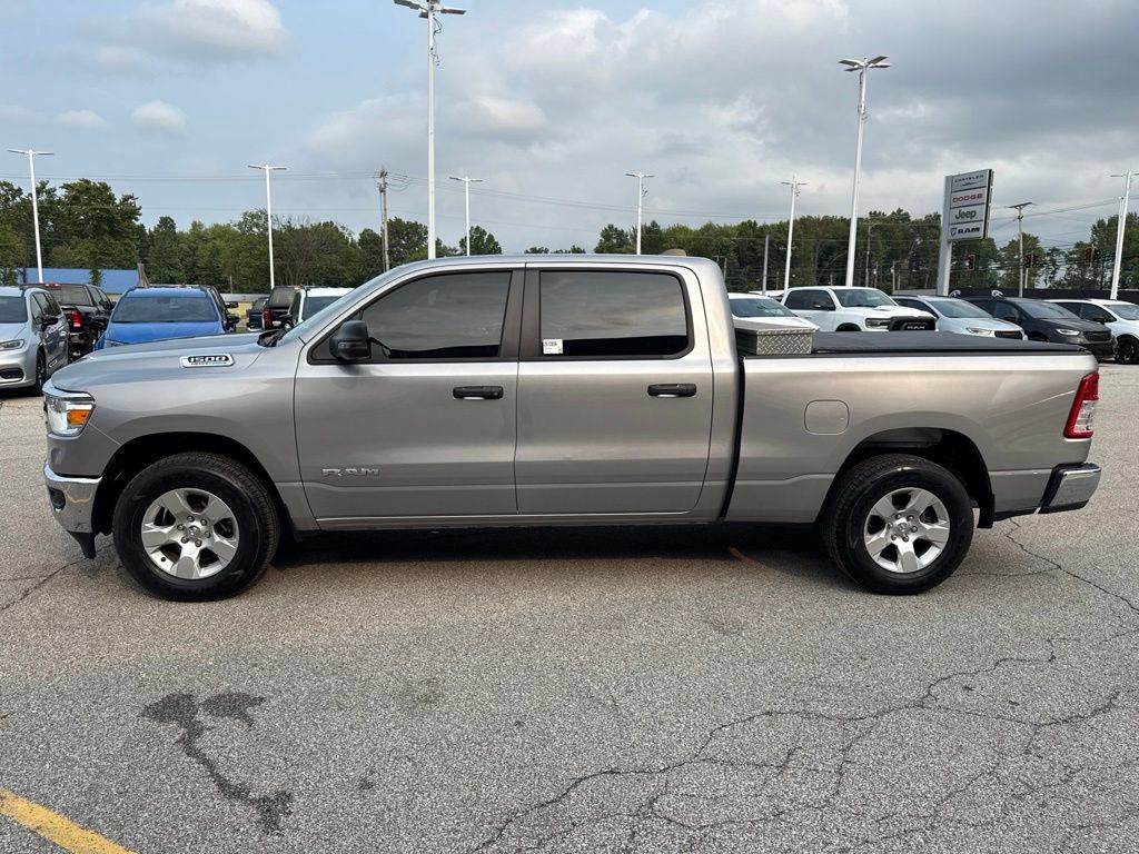 Used 2024 RAM 1500 Big Horn AWD/4WD image 9