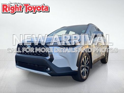 Certified 2024 Toyota Corolla Cross XLE w/ Convenience Package FWD image 1