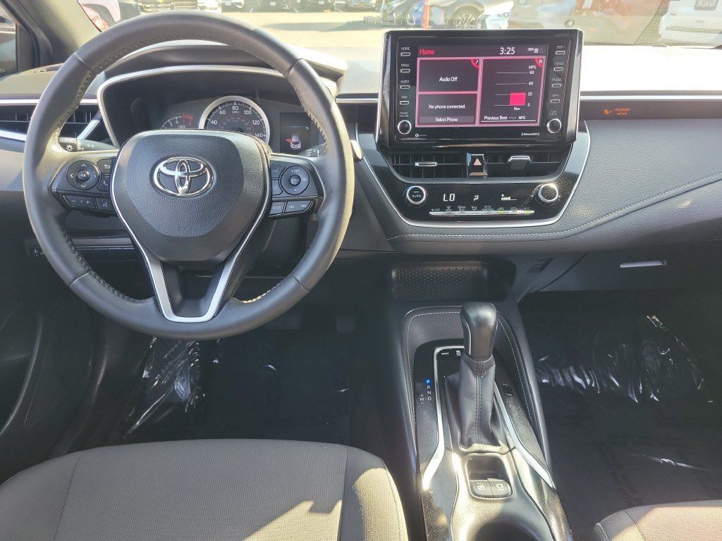 Used 2021 Toyota Corolla SE w/ Carpet Mat Package (TMS) FWD image 11