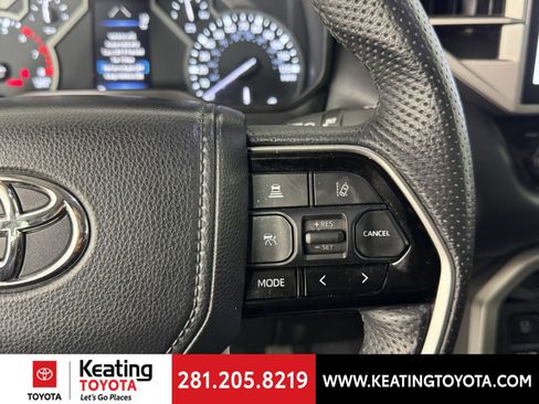 Used 2022 Toyota Tundra Limited image 28