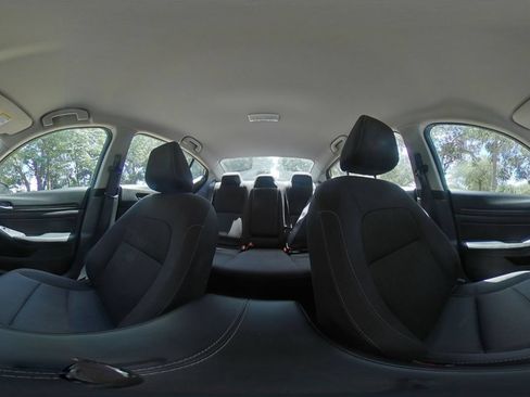 Used 2025 Nissan Altima 2.5 SV FWD image 42