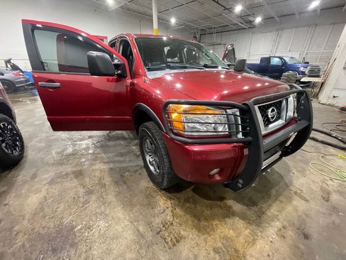 Used 2014 Nissan Titan PRO-4X w/ Pro-4x Luxury Package image 7