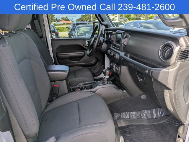 Certified 2022 Jeep Wrangler Sport AWD/4WD image 10