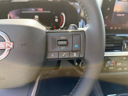 New 2026 Nissan Pathfinder SL w/ SL Premium Package FWD image 22