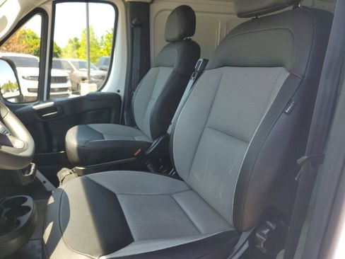 Used 2026 RAM ProMaster 2500 w/ Convenience Group FWD image 24