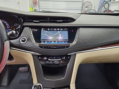 Used 2019 Cadillac XT5 Luxury AWD/4WD image 14
