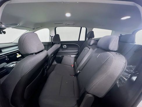 New 2026 Hyundai Ioniq 9 SE image 21