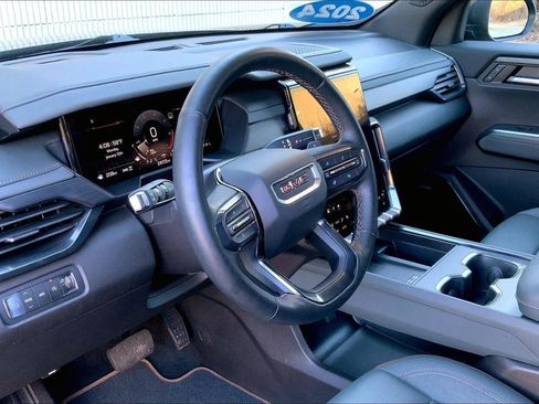 Used 2024 GMC Acadia AT4 image 14