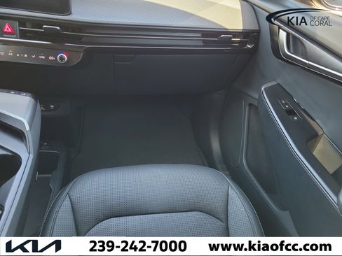 New 2025 Kia EV6 Wind RWD image 14