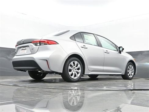 New 2026 Toyota Corolla LE image 25